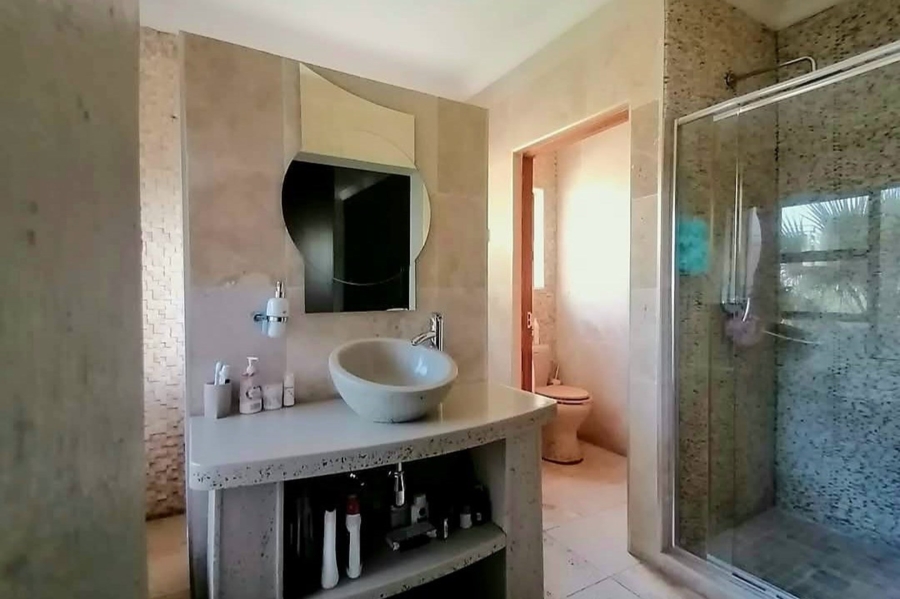 7 Bedroom Property for Sale in Oranjeville Free State
